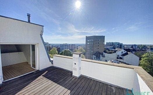 Appartement à louer 2 chambres 85 m², 1150 €