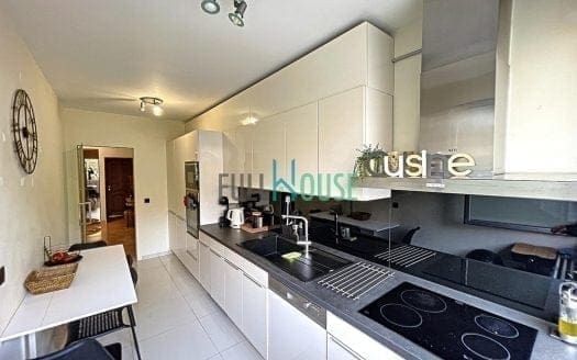 Appartement te koop 3 slaapkamers 111 m², 299000 €