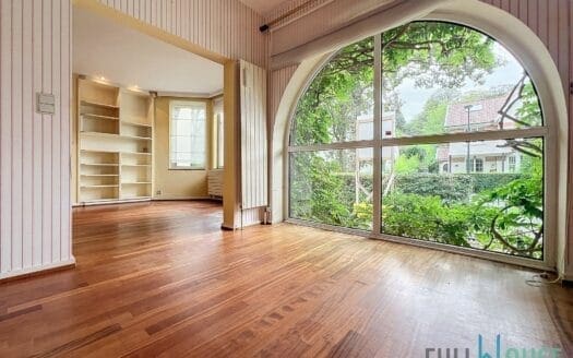 House for sale 3 bedrooms 150 m², 670000 €