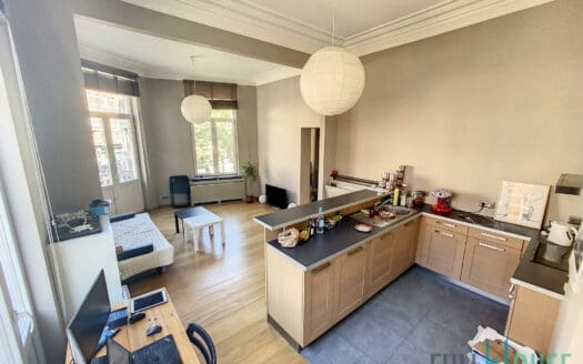 Appartement te huur  1 slaapkamer 65 m², 1250 €