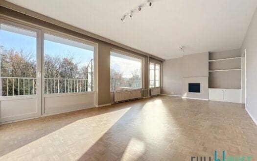 Flat for rent  2 bedrooms 100 m², 1400 €