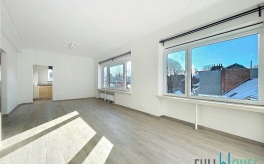 Appartement à louer 2 chambres 97 m², 1400 €