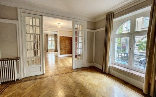 Flat for rent 3 bedrooms 130 m², 1650 €