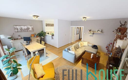 Appartement à vendre 2 chambres 90 m², 240000 €